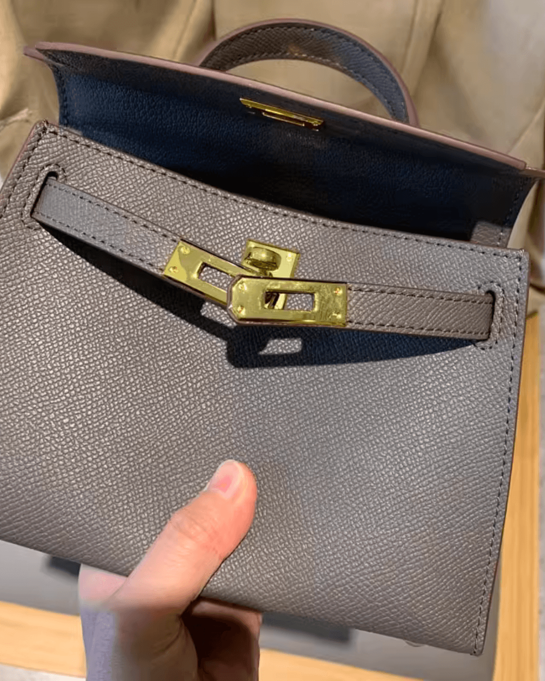 Claire – Tidløs eleganse i en veske
